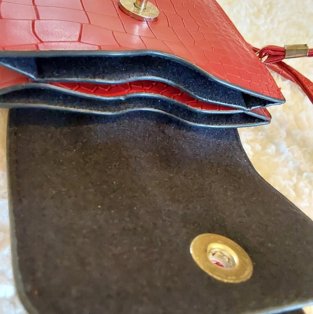 🌺 NEW Vegan Leather Cell Phone Case w/Crossbody Strap